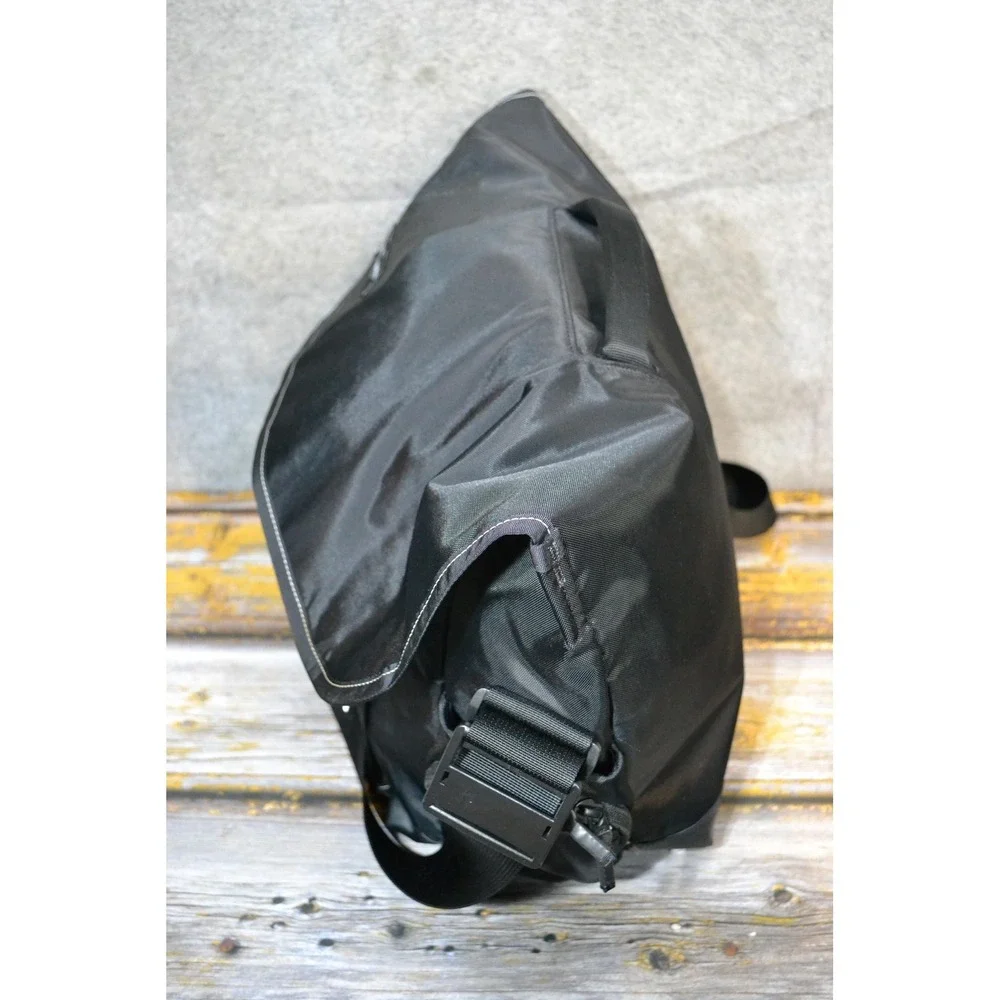 Timbuk2 brand model